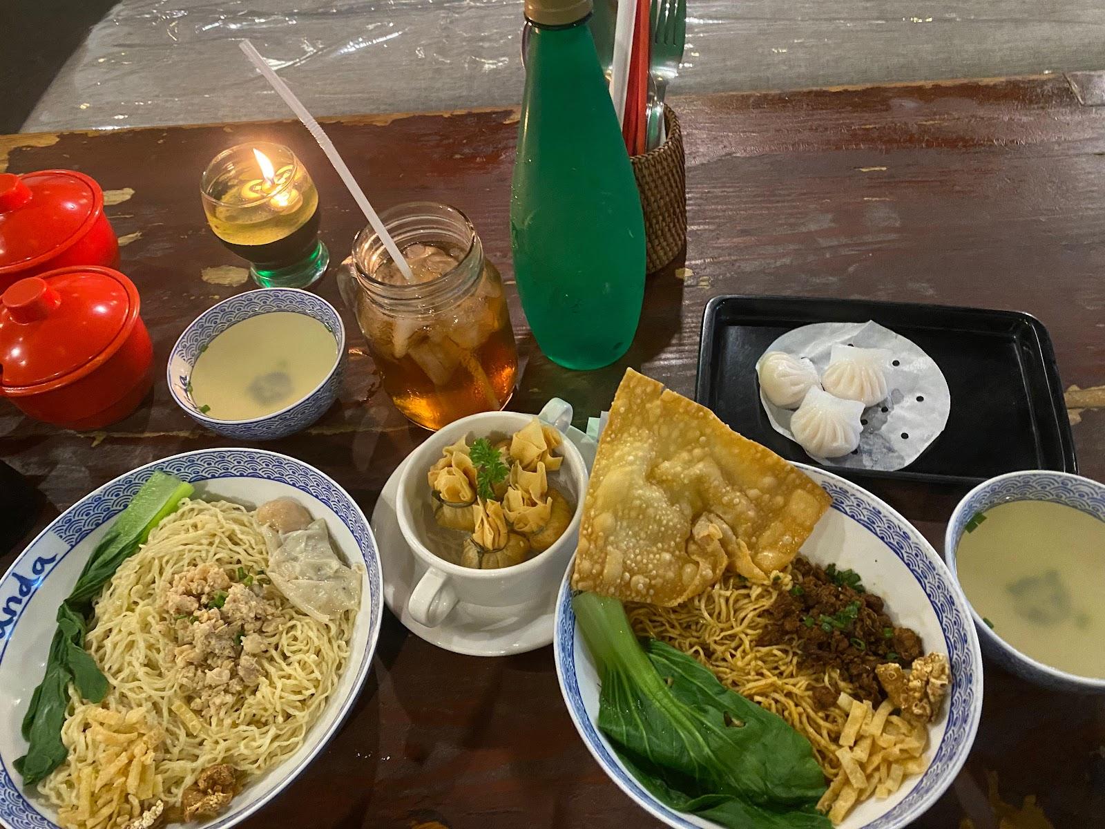 Makanan & minuman — Yamie Panda Chapter Timoho
